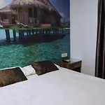 Rain Forest Hotel