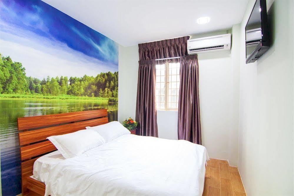 Hotel Rain Forest 2*